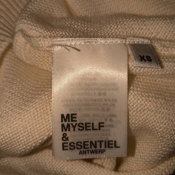 Essential Antwerp Keyhole Back S/S Crew Neck Cashmere Blend Sweater Off White XS - Picture 4 of 6